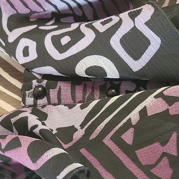 Light business causal top - Picture 2 of 4